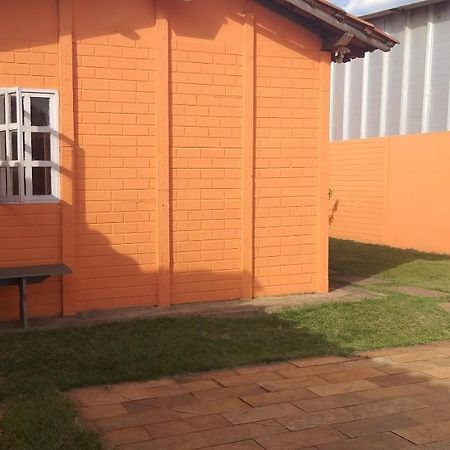 Acomodaçaoes koynonya Sete Lagoas Exterior foto